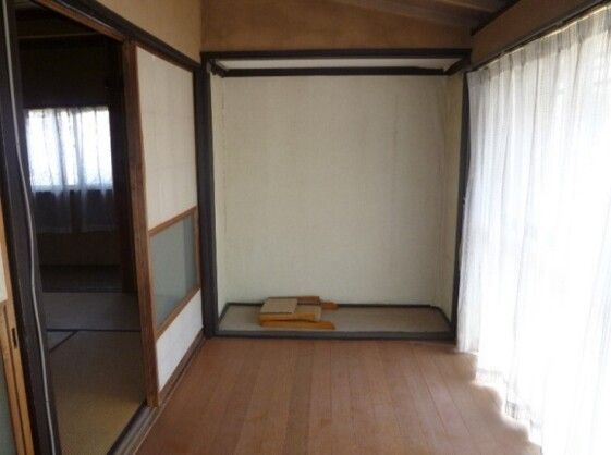1952 3DK House for Sale in Kunimo, Kofu, Yamanashi - Thumbnail 2