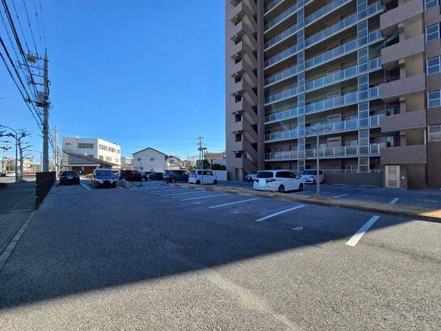 Servas Izumigaoka Dori 7F 2LDK Condo for Sale in Utsunomiya - Thumbnail 2