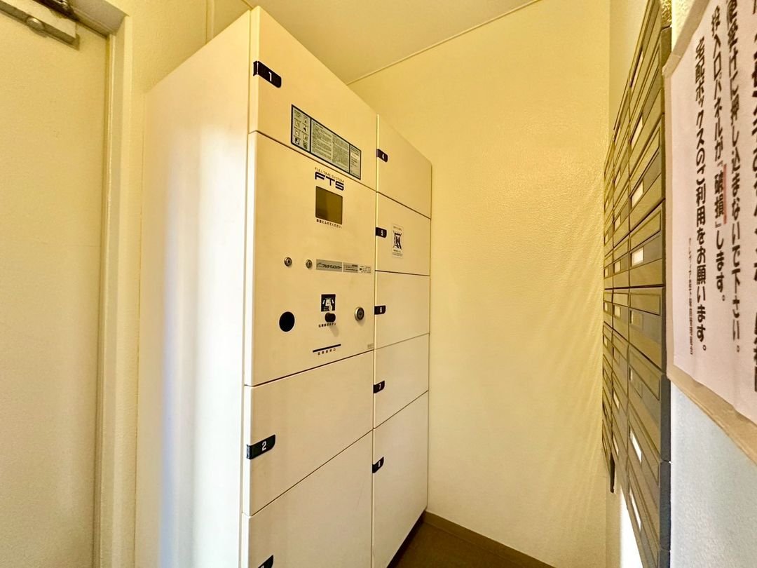1LDK Apartment for Sale in Morishita, Koto-ku, Tokyo - Thumbnail 4