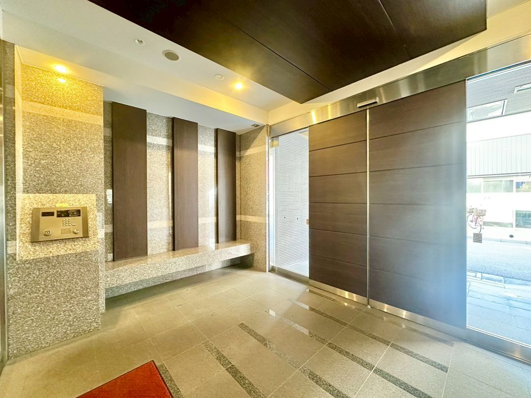 1LDK Apartment for Sale in Morishita, Koto-ku, Tokyo - Thumbnail 3