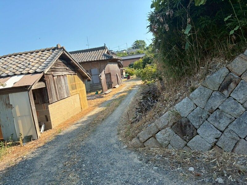 Large Rebuildable Land with Old House in Ube, Yamaguchi - Thumbnail 4