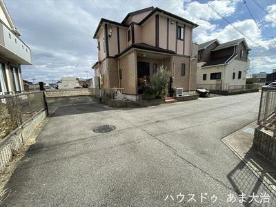 4LDK House in Ama City with Japanese Room and Terrace — Image 7, Ama, Aichi