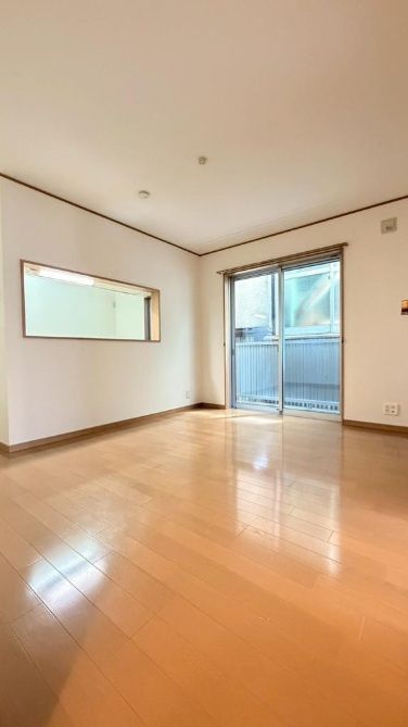 4LDK Detached House for Sale in Setagaya, Tokyo - Thumbnail 3