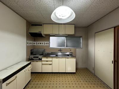 Renovated 4LDK House in Imabari with Modern Updates — Image 2, Imabari, Ehime
