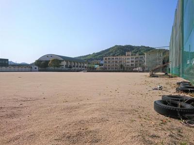 Renovated 4LDK House in Imabari with Modern Updates — Image 1, Imabari, Ehime