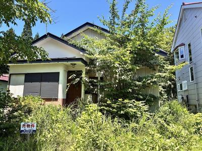 Naruko Onsen Cottage with Private Sulfur Hot Spring — Image 1, Osaki, Miyagi