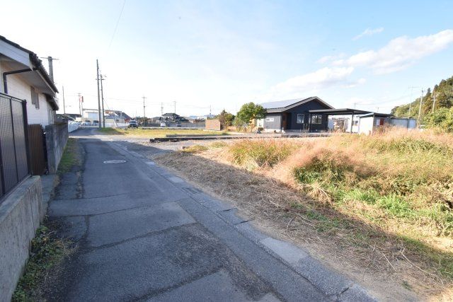 242 sqm Vacant Land for Sale in Kokubu Kamii, Kirishima City - Thumbnail 2