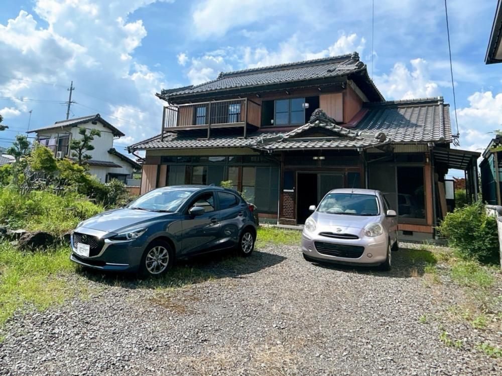 Renovated 5LDK House in Gifu's Godo Town with Parking - Thumbnail 3