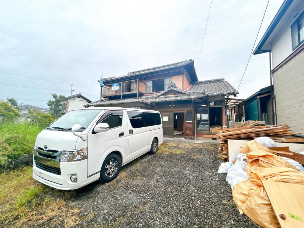 Renovated 5LDK House in Gifu's Godo Town with Parking - Thumbnail 2