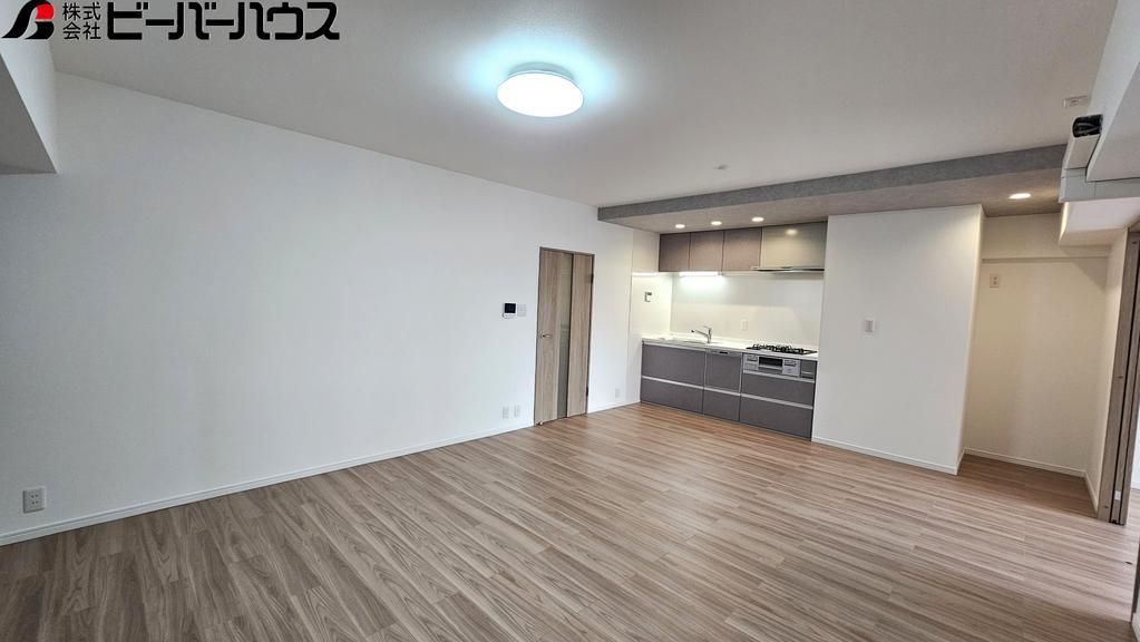 Shirasagi Sky Heights 3LDK Apartment for Sale in Sakai, Osaka - Thumbnail 3