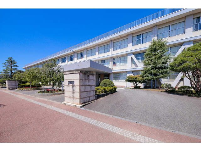 New 4LDK House for Sale in Nomi City, Ishikawa - Thumbnail 2
