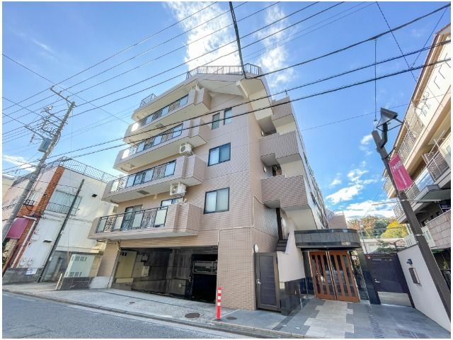 Renovated 2SLDK Condo Near Sugita Station, Yokohama - Thumbnail 2