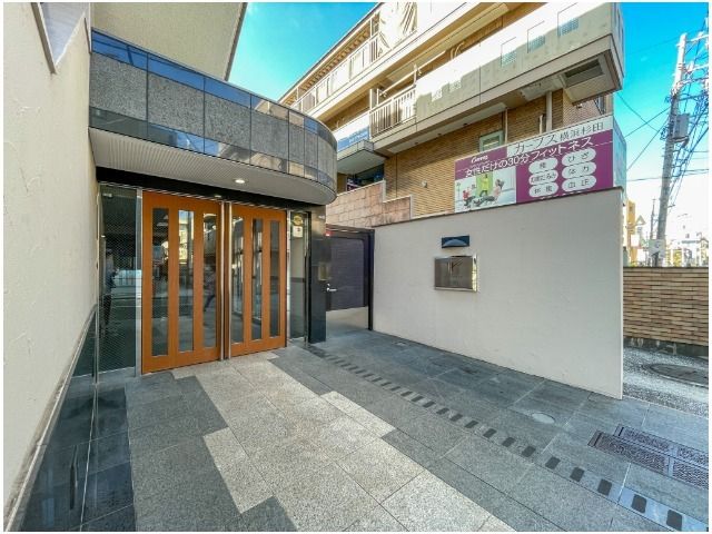 Renovated 2SLDK Condo Near Sugita Station, Yokohama - Thumbnail 4
