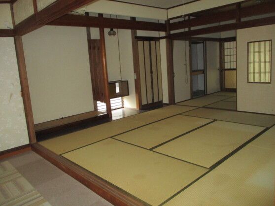 7LDK Wooden House on Large Plot in Taku City, Saga - Thumbnail 2