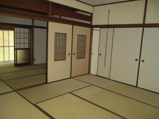 7LDK Wooden House on Large Plot in Taku City, Saga - Thumbnail 3