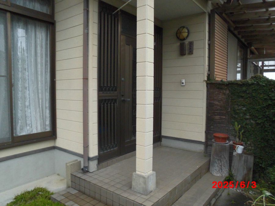 5LDK House in Miyazaki with 3-Car Garage - Thumbnail 2