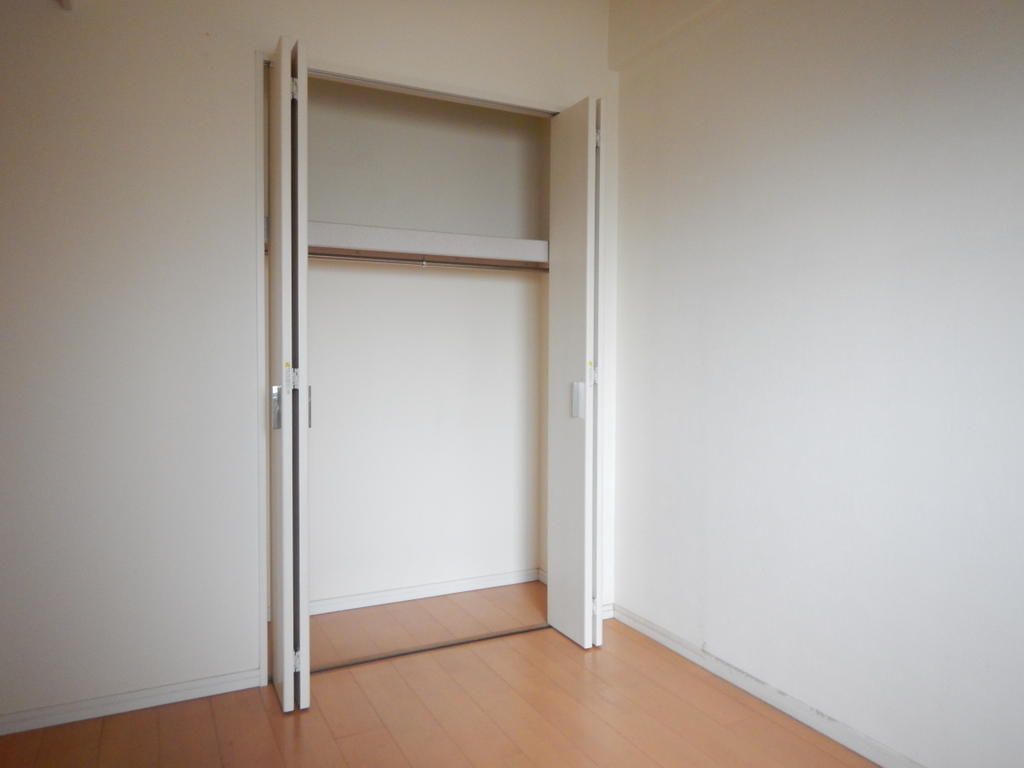 3LDK Apartment for Sale near Wakayama Station, Wakayama City - Thumbnail 4