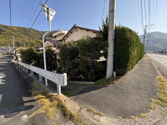 Sea View 5DK House for Sale in Seiyo City, Ehime - Thumbnail 2