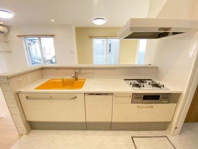 2015 3LDK House in Kawagoe with 3-Way Balcony — Image 4, Kawagoe, Saitama