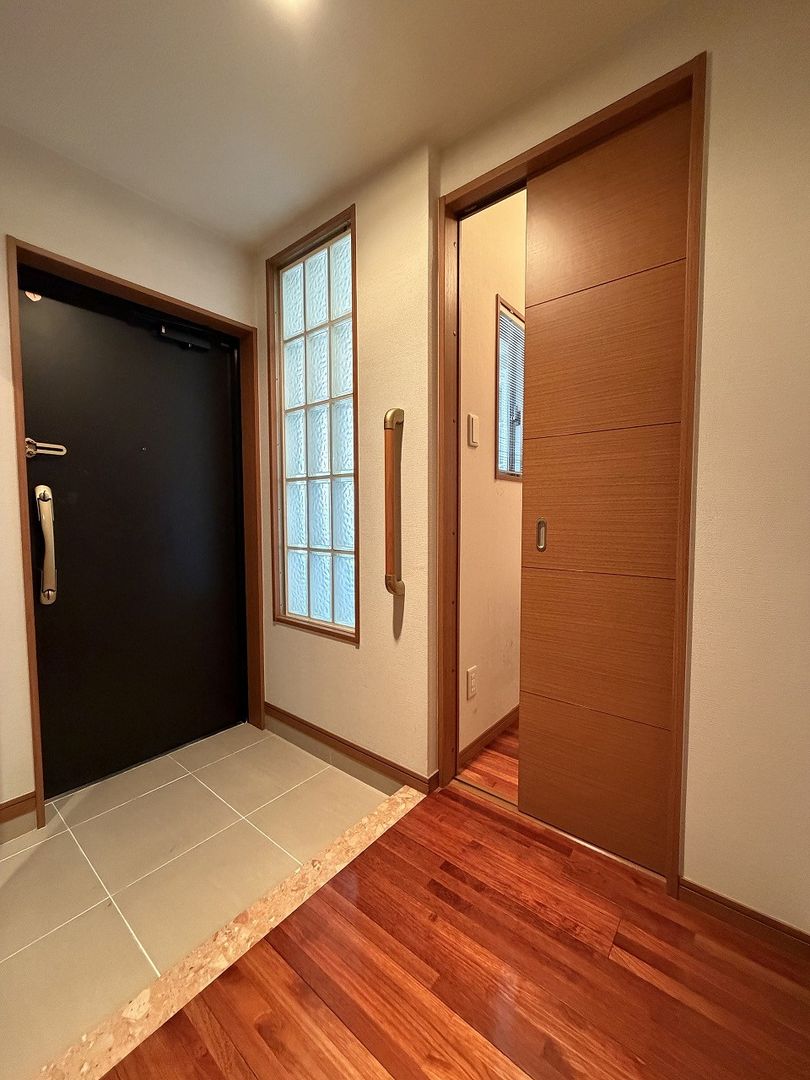 Sun Garden Megane Bridge 10F 3LDK Apartment for Sale in Nagasaki - Thumbnail 2