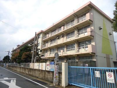 Modern 4LDK House for Sale in Honjo Higashi, Kitakyushu — Image 3, Yahatanishi, Fukuoka