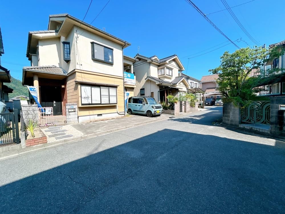 Renovated 4LDK House in Kure, Hiroshima with Warranty - Image 1