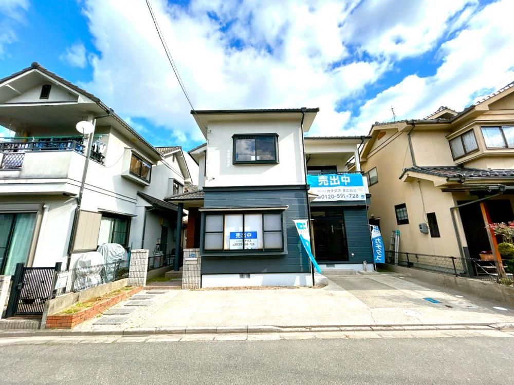 Renovated 4LDK House in Kure, Hiroshima with Warranty - Thumbnail 3