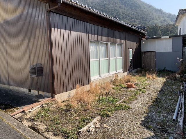 1965 Traditional House in Nishiwaki, Hyogo - 68.09m² on 177.82m² Land - Thumbnail 3