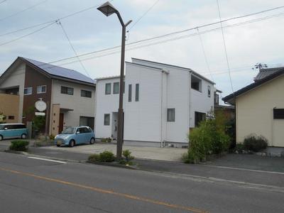 Used detached house in Kitagawa, Saijo City | Saijo City, JR Yosan Line Iyosaijo Station 4 minutes by bus, get off at Kamibai Elementary School, 8 minutes walk from used detached house (Property number: 0134421-0000981) — Image 1, Saijo, Ehime