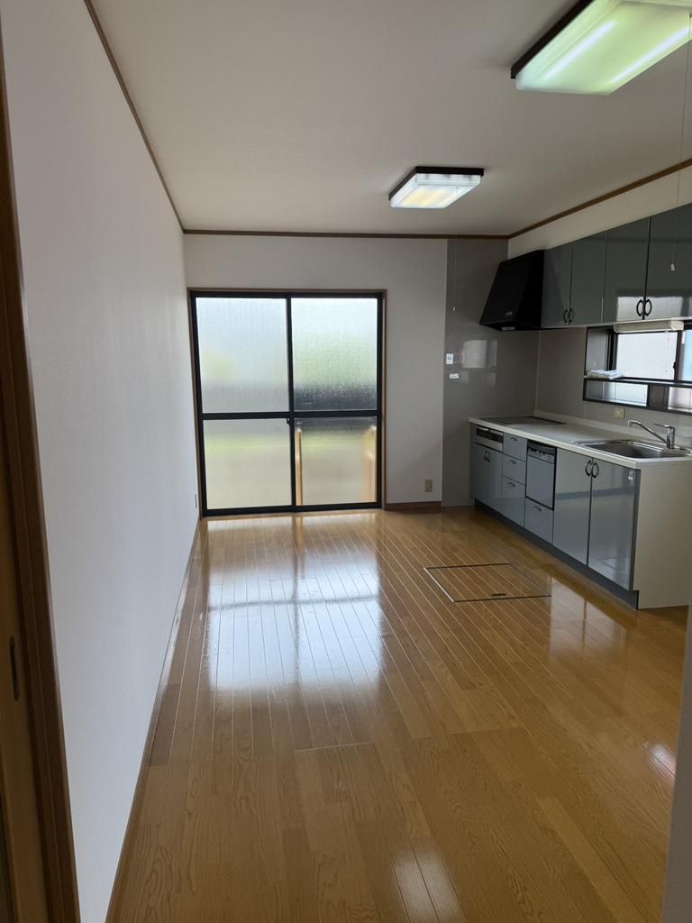 4LDK House near Shiki Station in Yao City - Thumbnail 3