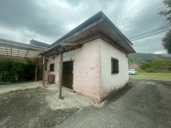 1R House for Sale in Saiki City, Oita Prefecture - Thumbnail 2