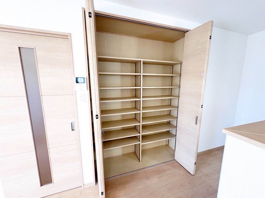 3SLDK Single-Story House for Sale in Wakayama City - Thumbnail 4