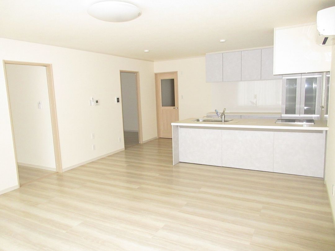 New 3LDK Single-Story House in Kitami, Hokkaido - 2025 Build - Thumbnail 2