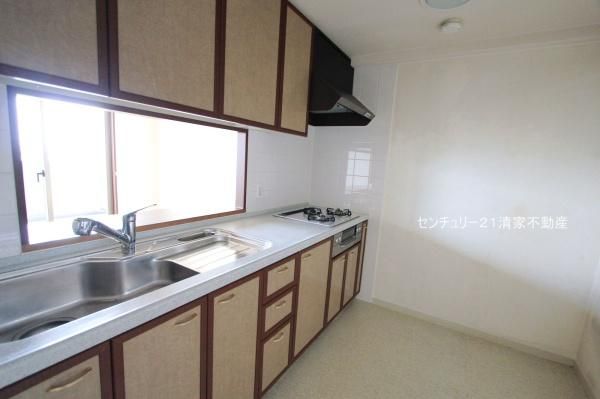 3LDK Apartment in Kozoji Garden Square Kasugai - Thumbnail 2