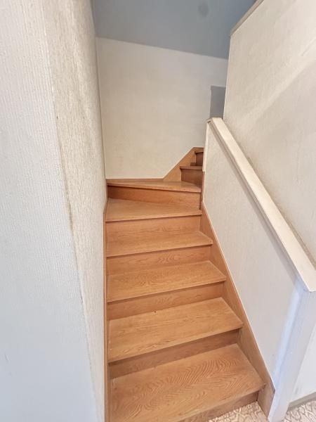 Spacious 4LDK Apartment in Nishinomiya with Balcony - Thumbnail 4