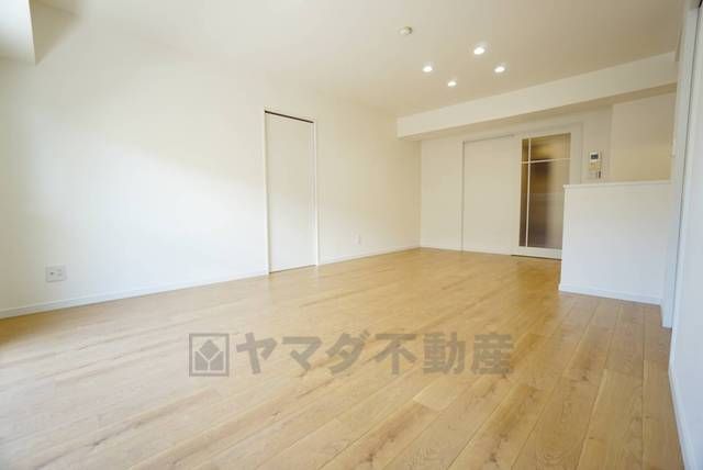 Granpia Gutten Heights Hakozaki V 3LDK Condo in Fukuoka - Thumbnail 2