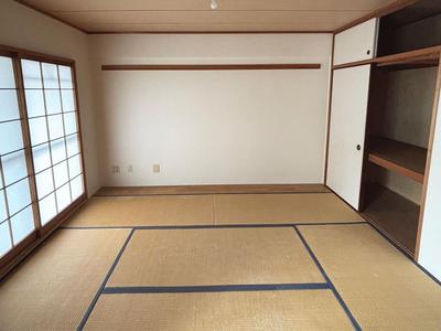 Sakura Park Building 2 3LDK Apartment in Narashino — Image 2, Narashino, Chiba