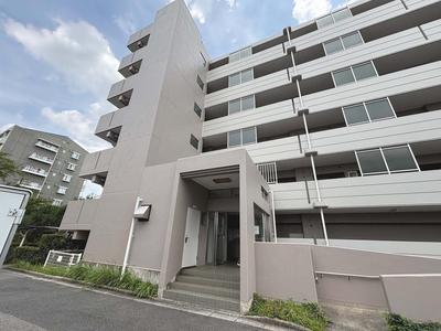 Sakura Park Building 2 3LDK Apartment in Narashino — Image 1, Narashino, Chiba