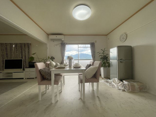 2LDK Apartment in Fukuoka's Jonan Ward near Rokubunmatsu Station - Thumbnail 3