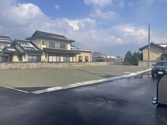 New 3SLDK House in Takeya, Matsue | 108.54 sqm with Roof Balcony - Thumbnail 3