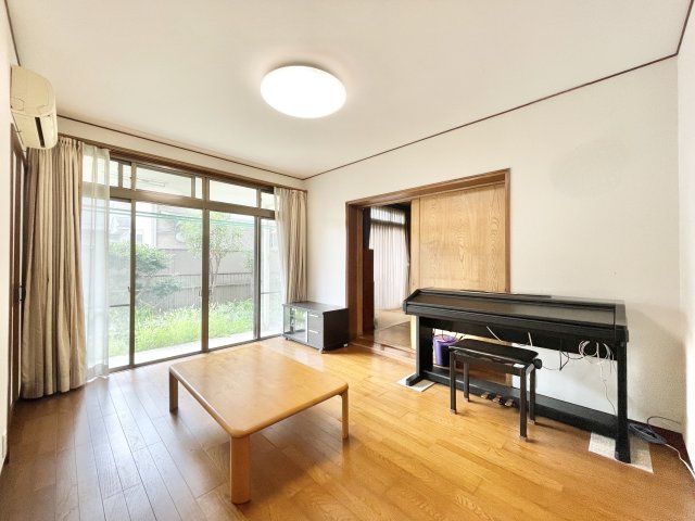 7DK Family House with Rooftop & Garden in Hirakata, Osaka - Thumbnail 3