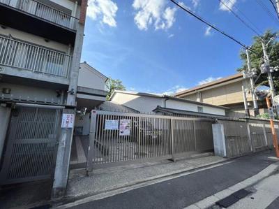 Luxury 1SLDK Apartment in Laurel Court Kyoto Gosho Higashi — Image 1, Kamigyo, Kyoto