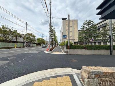 Luxury 1SLDK Apartment in Laurel Court Kyoto Gosho Higashi — Image 1, Kamigyo, Kyoto