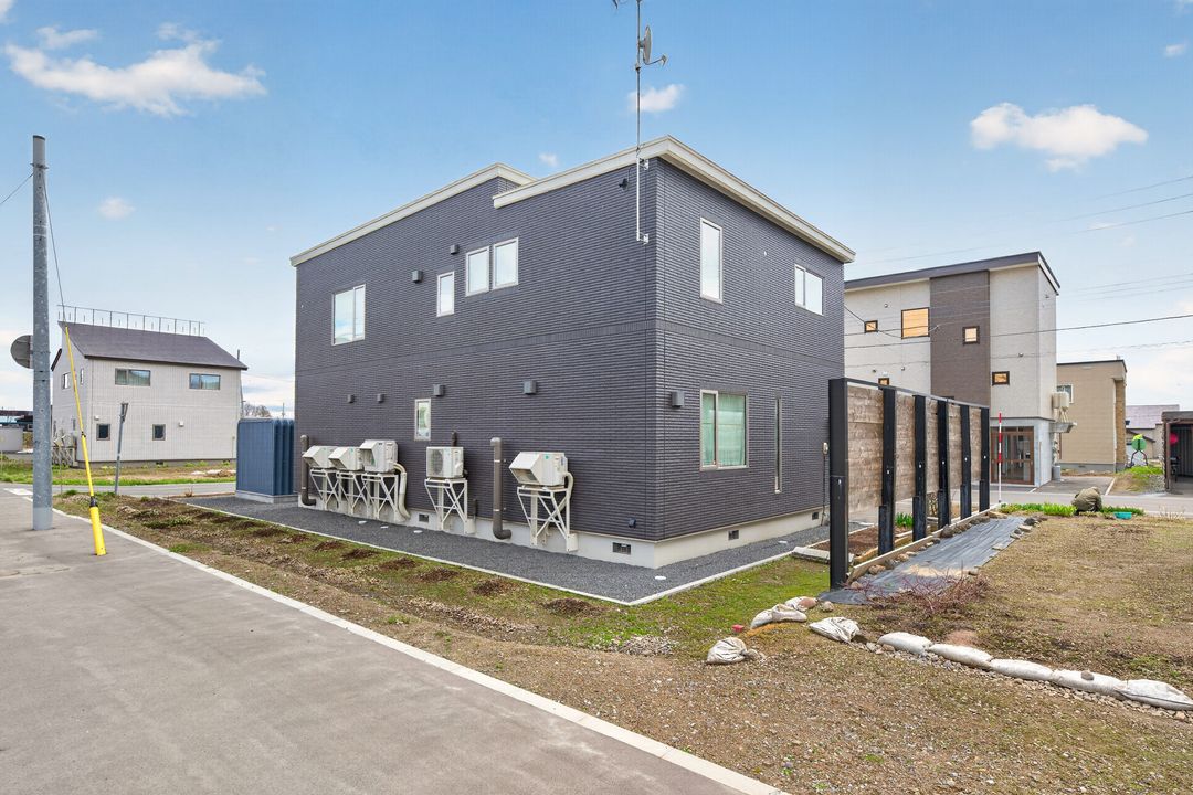 4-Bedroom House for Sale in Kutchan, Hokkaido - 163.83 sqm - Thumbnail 3