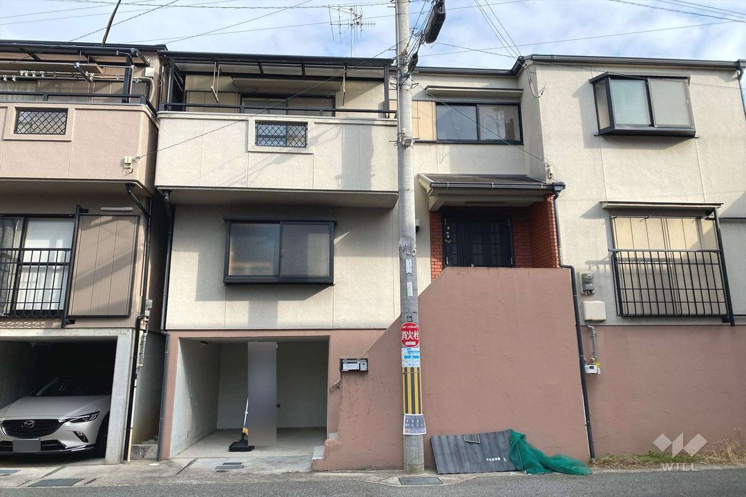 3-Story Steel House with Garage for Sale in Itami, Hyogo - Thumbnail 3