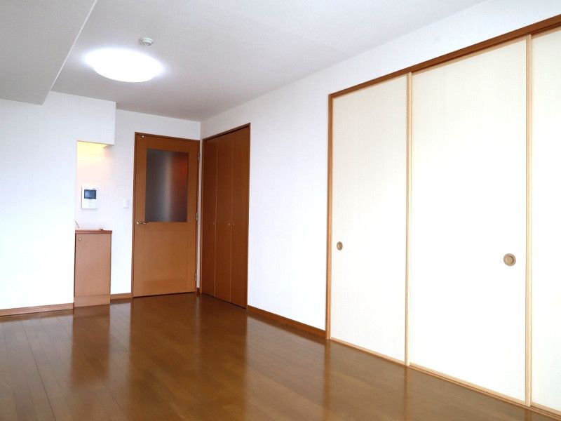 3LDK Apartment with Tateyama Views in Toyama City - Thumbnail 3
