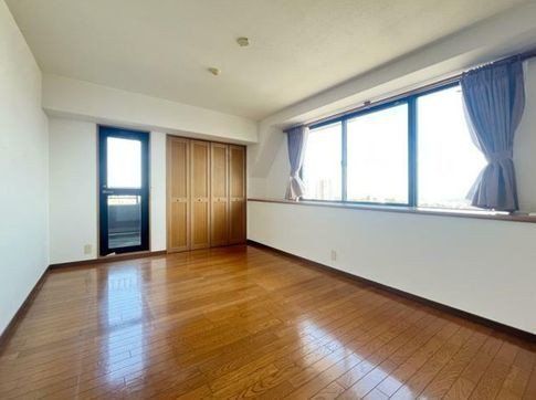 4LDK Apartment for Sale in Oita City - 92.97m² - Thumbnail 2