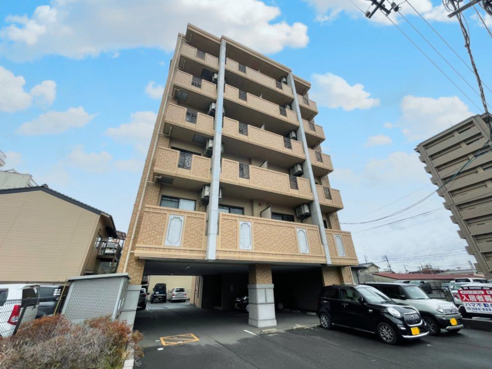 1K Apartment for Rent in Fukuyama, Hiroshima - Thumbnail 3