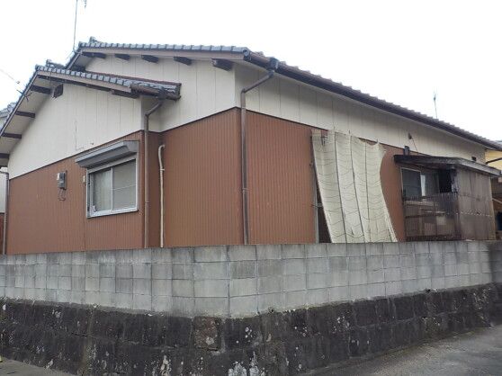 5DK Wooden House for Sale in Mizuyamachi, Tosu City, Saga - Thumbnail 2