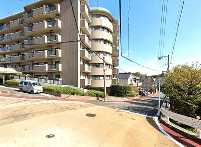 Spacious 3LDK Corner Apartment in Higashiyama, Kitakyushu — Image 2, Yahatahigashi, Fukuoka